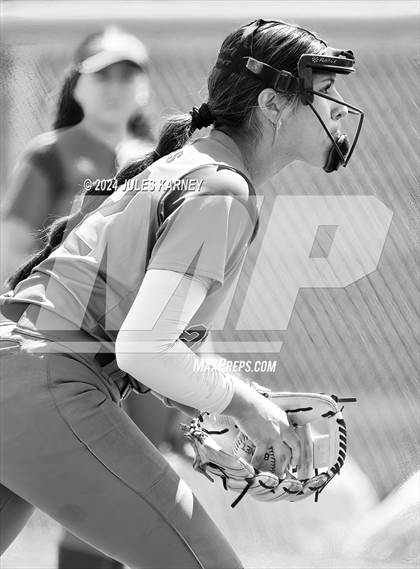 Thumbnail 3 in Basic vs Sierra Vista (NIAA 4A State Final Game 1) photogallery.
