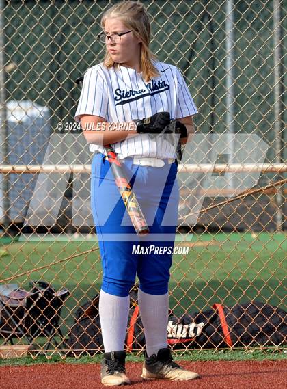 Thumbnail 3 in Basic vs Sierra Vista (NIAA 4A State Final Game 1) photogallery.