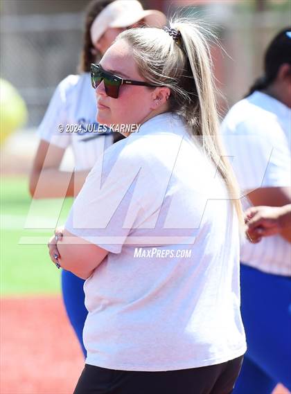 Thumbnail 3 in Basic vs Sierra Vista (NIAA 4A State Final Game 1) photogallery.