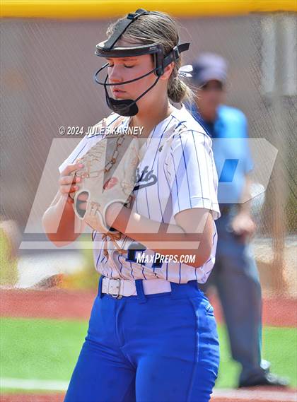 Thumbnail 1 in Basic vs Sierra Vista (NIAA 4A State Final Game 1) photogallery.