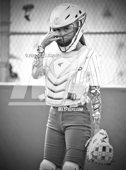 Thumbnail 1 in Basic vs Sierra Vista (NIAA 4A State Final Game 1) photogallery.