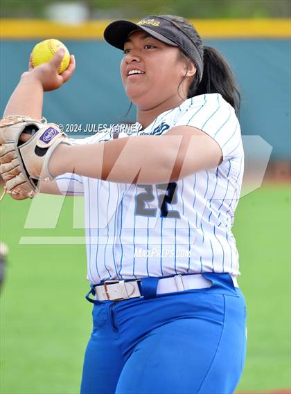 Thumbnail 2 in Basic vs Sierra Vista (NIAA 4A State Final Game 1) photogallery.