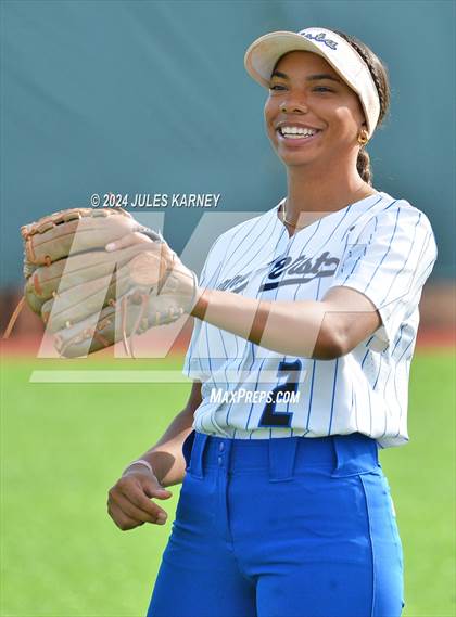 Thumbnail 2 in Basic vs Sierra Vista (NIAA 4A State Final Game 1) photogallery.