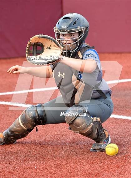 Thumbnail 1 in Basic vs Sierra Vista (NIAA 4A State Final Game 1) photogallery.