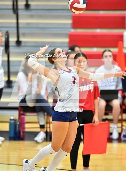 Thumbnail 1 in Tompkins vs. Foster (KISD/CFISD Tournament) photogallery.