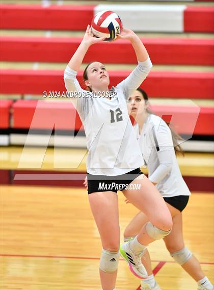 Thumbnail 3 in Tompkins vs. Foster (KISD/CFISD Tournament) photogallery.