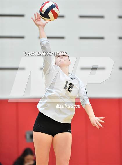 Thumbnail 2 in Tompkins vs. Foster (KISD/CFISD Tournament) photogallery.