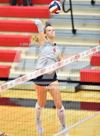 Thumbnail 3 in Tompkins vs. Foster (KISD/CFISD Tournament) photogallery.