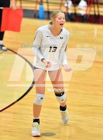 Thumbnail 3 in Tompkins vs. Foster (KISD/CFISD Tournament) photogallery.