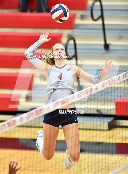 Thumbnail 2 in Tompkins vs. Foster (KISD/CFISD Tournament) photogallery.