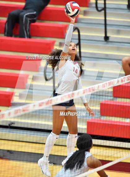 Thumbnail 1 in Tompkins vs. Foster (KISD/CFISD Tournament) photogallery.