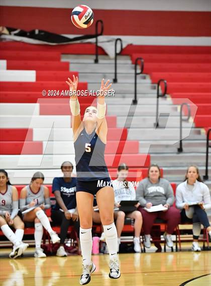 Thumbnail 3 in Tompkins vs. Foster (KISD/CFISD Tournament) photogallery.