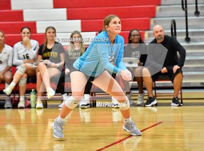 Thumbnail 3 in Tompkins vs. Foster (KISD/CFISD Tournament) photogallery.