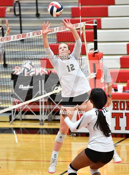 Thumbnail 2 in Tompkins vs. Foster (KISD/CFISD Tournament) photogallery.