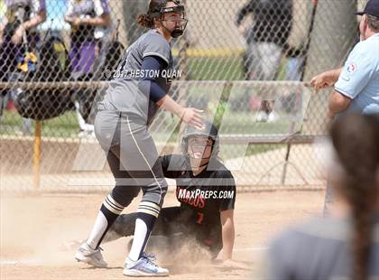 Thumbnail 3 in Mater Dei Catholic vs. Mission Viejo (Michelle Carew Classic) photogallery.