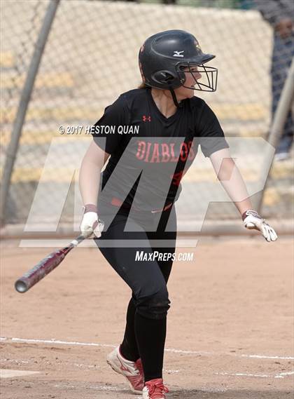 Thumbnail 3 in Mater Dei Catholic vs. Mission Viejo (Michelle Carew Classic) photogallery.