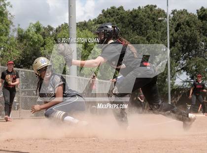 Thumbnail 3 in Mater Dei Catholic vs. Mission Viejo (Michelle Carew Classic) photogallery.