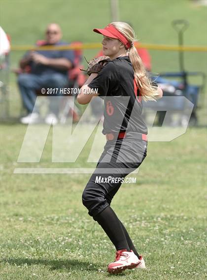 Thumbnail 1 in Mater Dei Catholic vs. Mission Viejo (Michelle Carew Classic) photogallery.