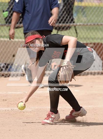 Thumbnail 2 in Mater Dei Catholic vs. Mission Viejo (Michelle Carew Classic) photogallery.