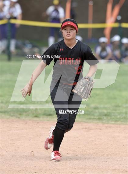 Thumbnail 1 in Mater Dei Catholic vs. Mission Viejo (Michelle Carew Classic) photogallery.