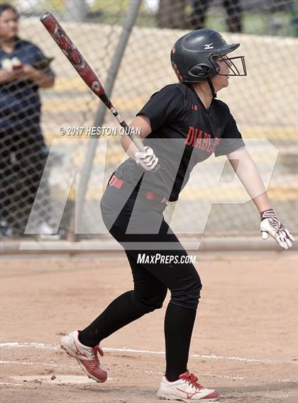 Thumbnail 1 in Mater Dei Catholic vs. Mission Viejo (Michelle Carew Classic) photogallery.