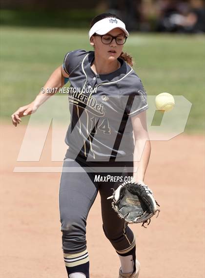 Thumbnail 1 in Mater Dei Catholic vs. Mission Viejo (Michelle Carew Classic) photogallery.