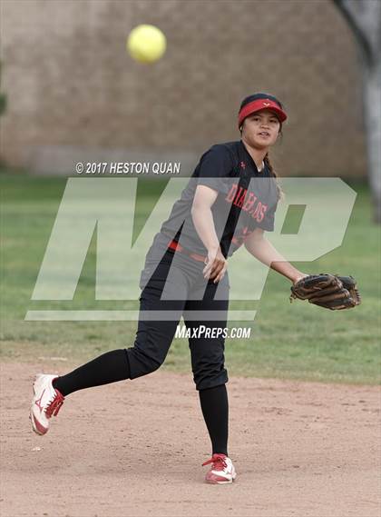 Thumbnail 2 in Mater Dei Catholic vs. Mission Viejo (Michelle Carew Classic) photogallery.