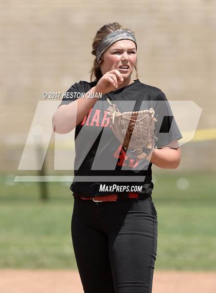 Thumbnail 1 in Mater Dei Catholic vs. Mission Viejo (Michelle Carew Classic) photogallery.