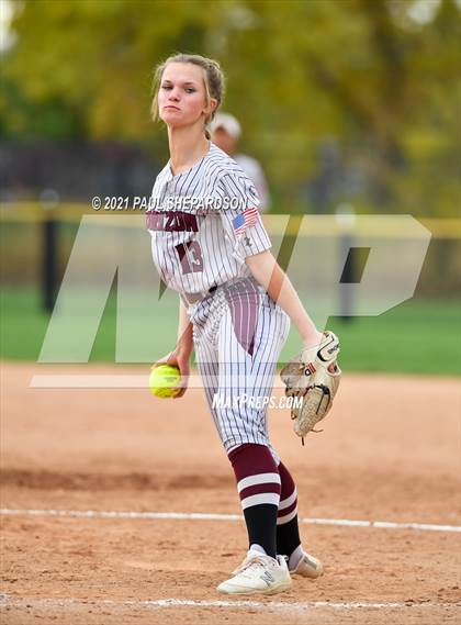 Thumbnail 3 in Horizon vs. Legend (CHSAA 5A State Semifinal Game) photogallery.