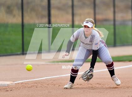 Thumbnail 2 in Horizon vs. Legend (CHSAA 5A State Semifinal Game) photogallery.