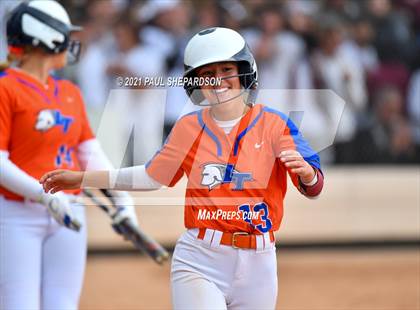 Thumbnail 2 in Horizon vs. Legend (CHSAA 5A State Semifinal Game) photogallery.