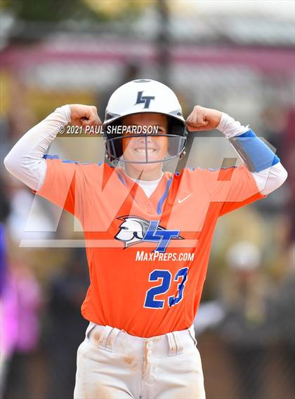 Thumbnail 2 in Horizon vs. Legend (CHSAA 5A State Semifinal Game) photogallery.