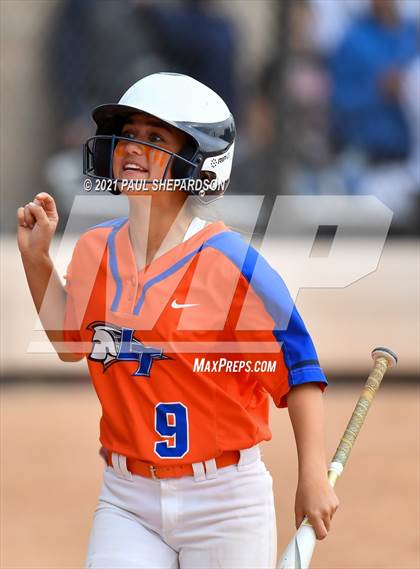 Thumbnail 3 in Horizon vs. Legend (CHSAA 5A State Semifinal Game) photogallery.