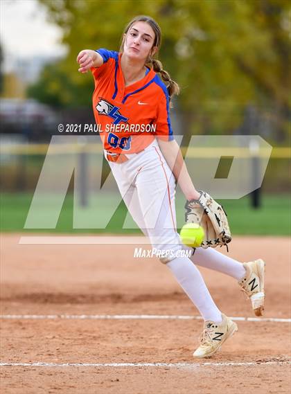 Thumbnail 2 in Horizon vs. Legend (CHSAA 5A State Semifinal Game) photogallery.