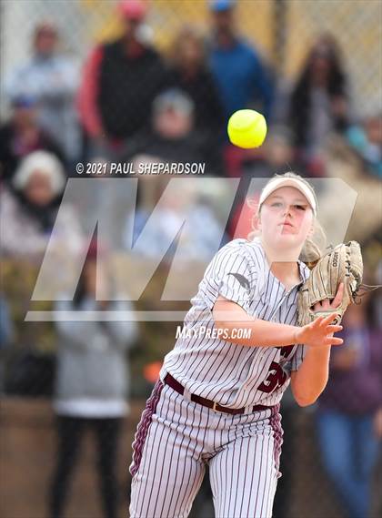 Thumbnail 1 in Horizon vs. Legend (CHSAA 5A State Semifinal Game) photogallery.