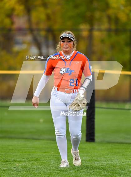 Thumbnail 3 in Horizon vs. Legend (CHSAA 5A State Semifinal Game) photogallery.