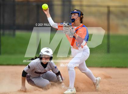 Thumbnail 2 in Horizon vs. Legend (CHSAA 5A State Semifinal Game) photogallery.