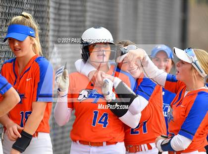 Thumbnail 1 in Horizon vs. Legend (CHSAA 5A State Semifinal Game) photogallery.