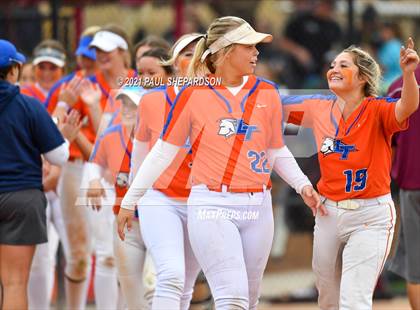 Thumbnail 1 in Horizon vs. Legend (CHSAA 5A State Semifinal Game) photogallery.
