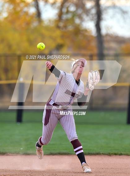 Thumbnail 2 in Horizon vs. Legend (CHSAA 5A State Semifinal Game) photogallery.