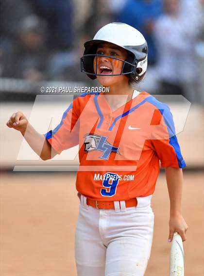 Thumbnail 2 in Horizon vs. Legend (CHSAA 5A State Semifinal Game) photogallery.