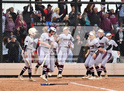 Thumbnail 3 in Horizon vs. Legend (CHSAA 5A State Semifinal Game) photogallery.