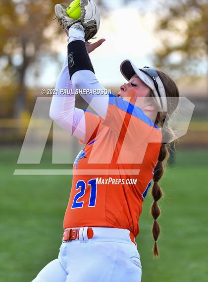 Thumbnail 3 in Horizon vs. Legend (CHSAA 5A State Semifinal Game) photogallery.