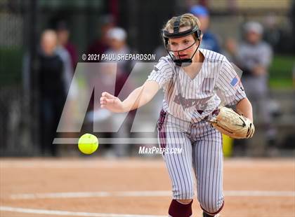 Thumbnail 3 in Horizon vs. Legend (CHSAA 5A State Semifinal Game) photogallery.