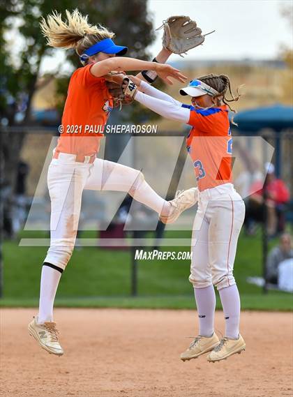 Thumbnail 3 in Horizon vs. Legend (CHSAA 5A State Semifinal Game) photogallery.