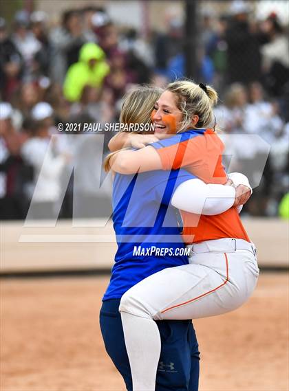 Thumbnail 2 in Horizon vs. Legend (CHSAA 5A State Semifinal Game) photogallery.