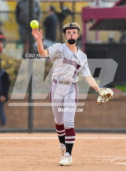 Thumbnail 1 in Horizon vs. Legend (CHSAA 5A State Semifinal Game) photogallery.