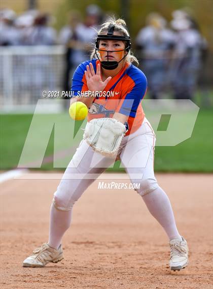 Thumbnail 1 in Horizon vs. Legend (CHSAA 5A State Semifinal Game) photogallery.