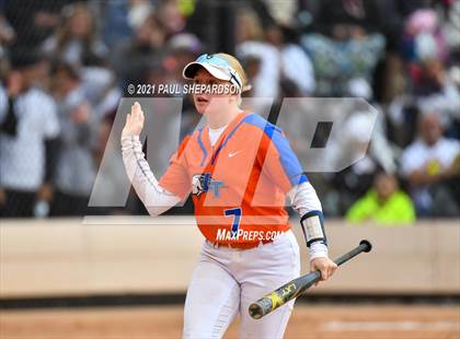 Thumbnail 3 in Horizon vs. Legend (CHSAA 5A State Semifinal Game) photogallery.