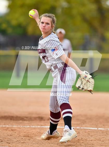 Thumbnail 2 in Horizon vs. Legend (CHSAA 5A State Semifinal Game) photogallery.